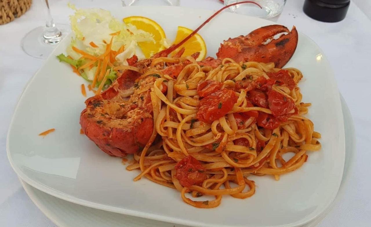 Bellerive Ristorante Albergo Manerba del Garda Exterior photo